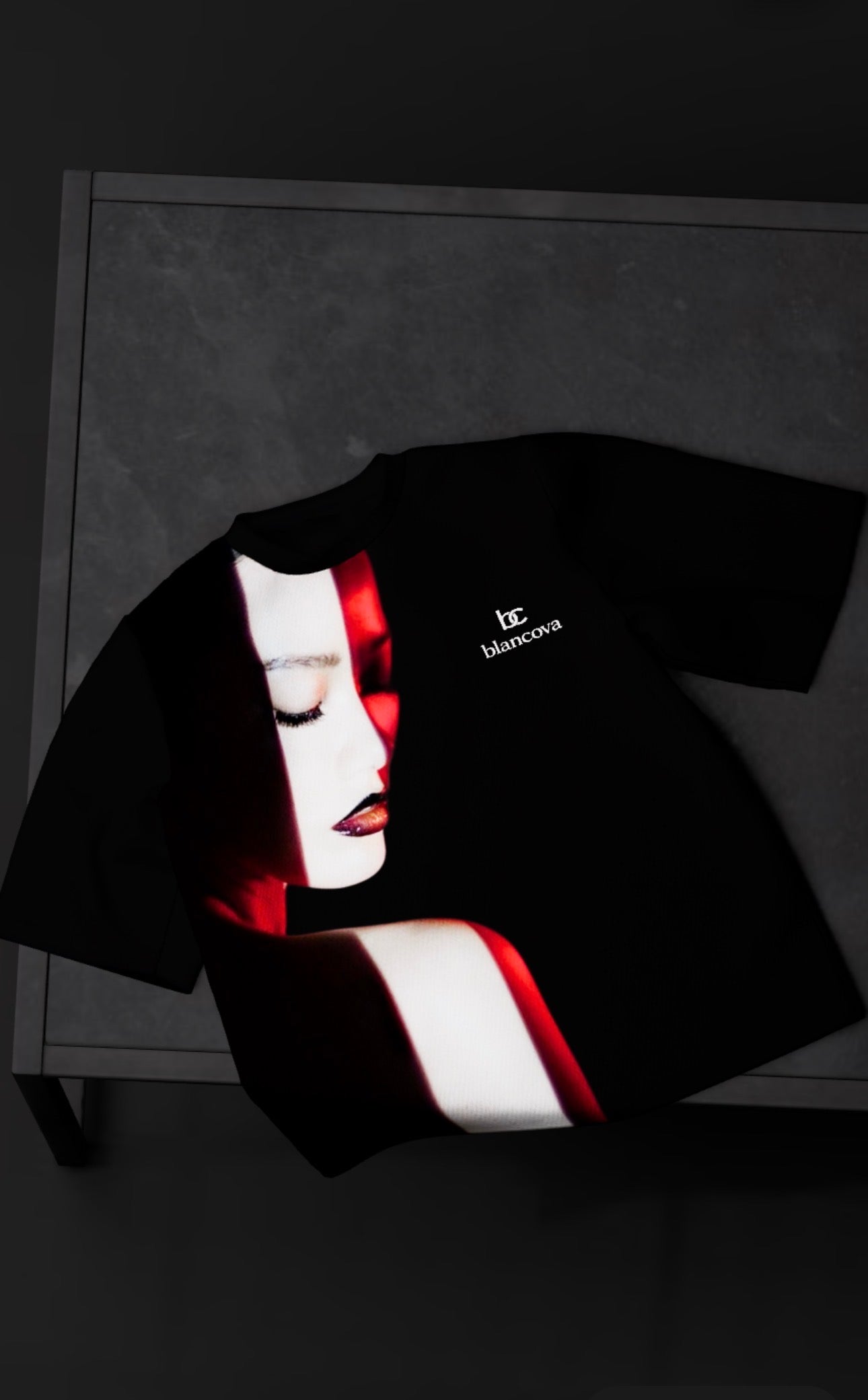 BLANCOVA “Divo” Oversized T-Shirt