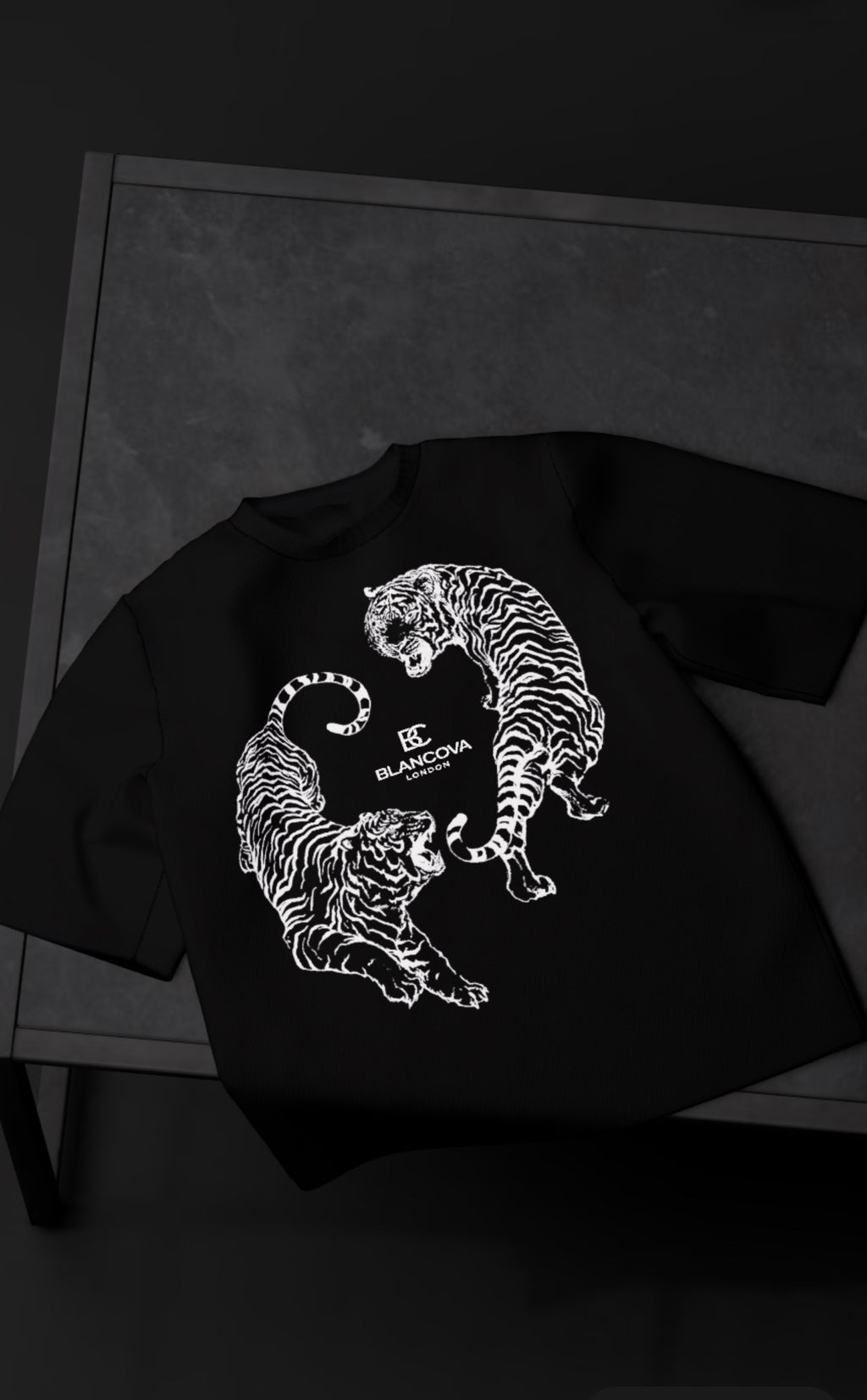 BLANCOVA “Eclipse” Oversized T-Shirt