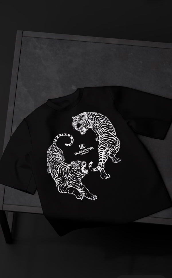 BLANCOVA “Eclipse” Oversized T-Shirt